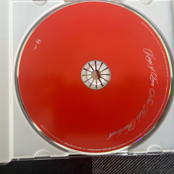 Kings of Leon Aha Shake Heartbreak - Picture 3 of 5